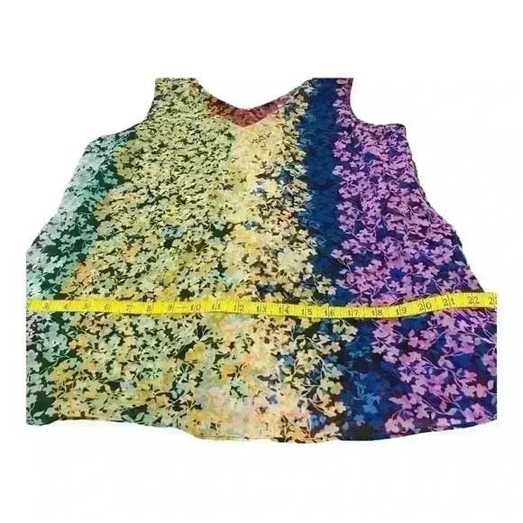 CAbi Merry go Round Tank - Picture 7 of 9